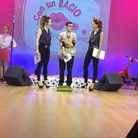 BIS TVL "Con un bacio piccolissimo" Lorenzo di nuovo ospite